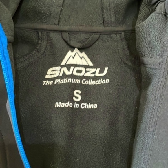Snozu Black with Blue Accents Softshell Jacket with Hood women’s small - Picture 2 of 6